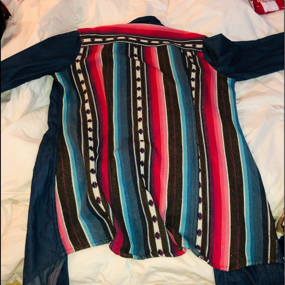 Button down Aztec print - Picture 2 of 4